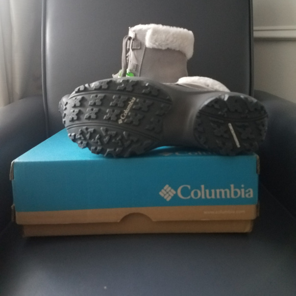 COLUMBIA SIERRA SUMMETTE SHORTY - New in box - Picture 2 of 6